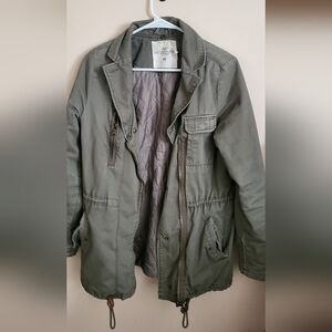 H&M classic Green utility jacket with cutest details, size 4